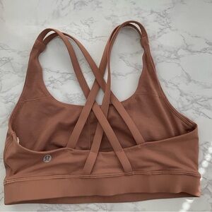 lululemon Energy Bra size 6, dark clay
Medium Support, B–D Cups